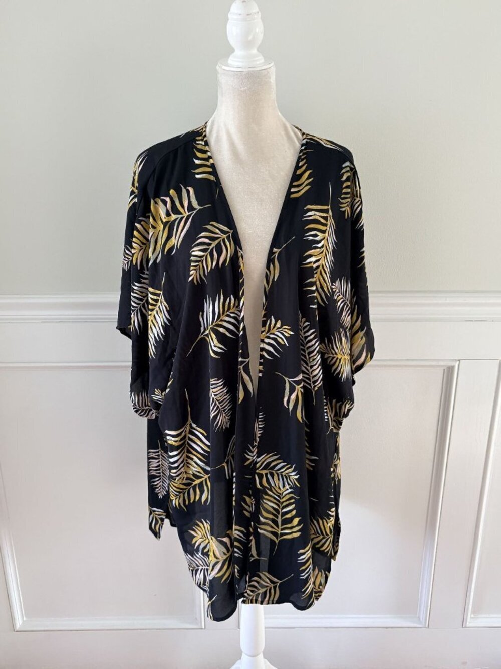 Maurice's Open Front Kimono Black Green Fern Print Coverup M/L